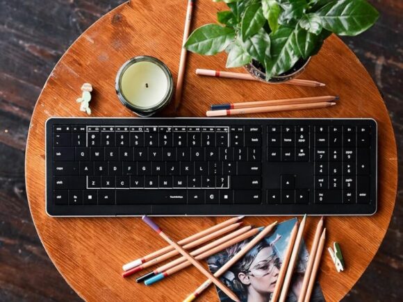 Clevetura CLVX 1 Keyboard Review