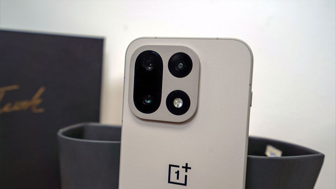 Oneplus 15 Smartphone Review Oneplus 15 Smartphone Review