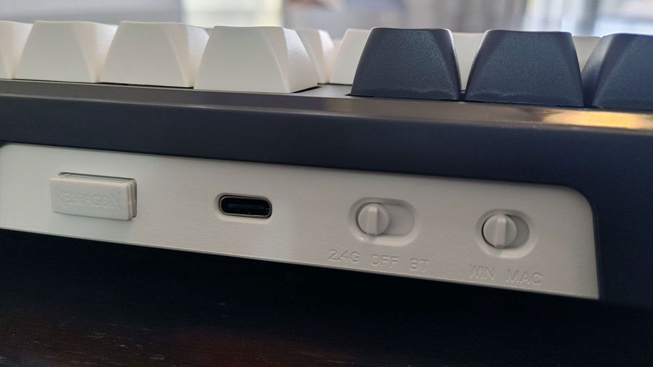 Redragon Antonium K745 Pro Mechanical Keyboard Review