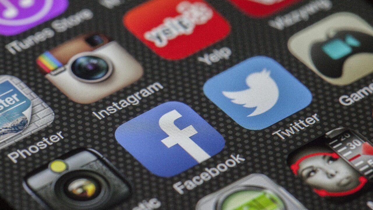 Where Consumer Tech Meets Social Media: The New Digital Lifestyle