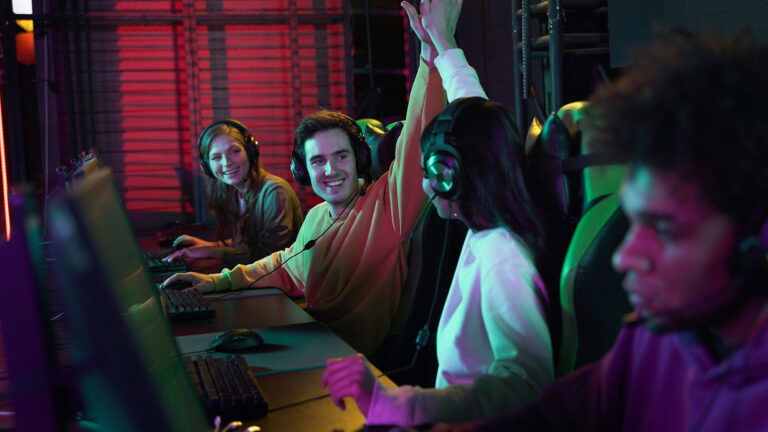 The Impact of Online Gaming on Modern Entertainment 