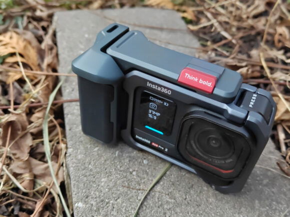 Insta360 Xplorer Grip Kit Review