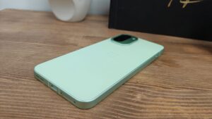 OnePlus 15R Smartphone Review