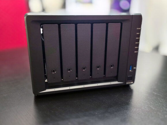 Synology DiskStation DS1525+ NAS Review