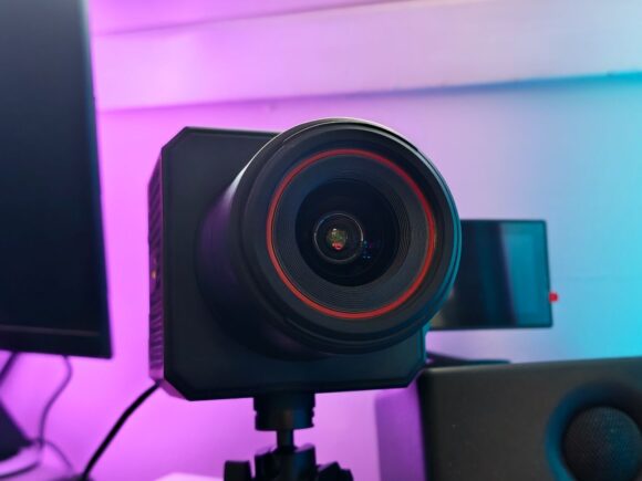 Hollyland VenusLiv Air Camera Review