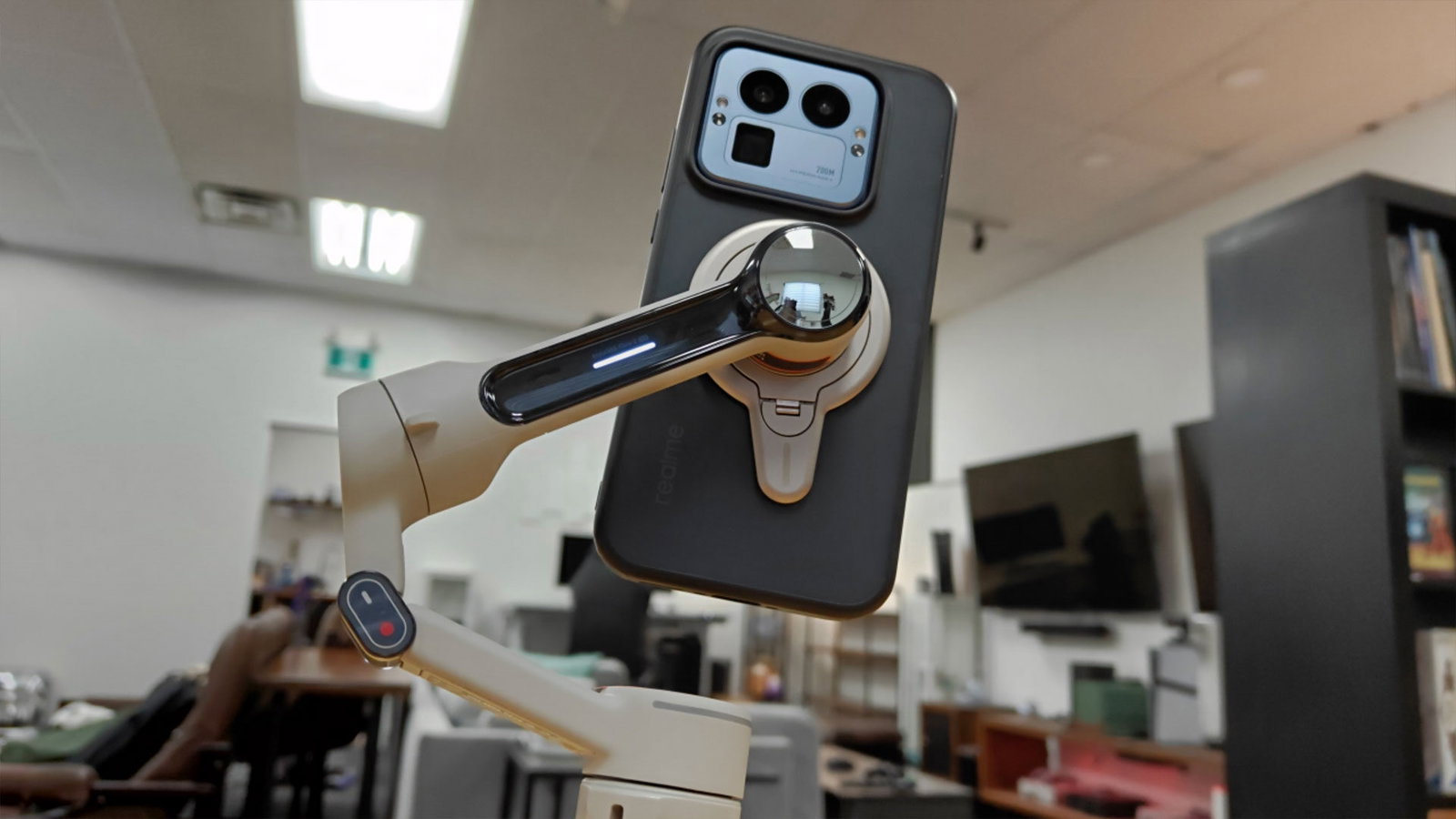 Insta360 Flow 2 Pro Gimbal Review Insta360 Flow 2 Pro Gimbal Review